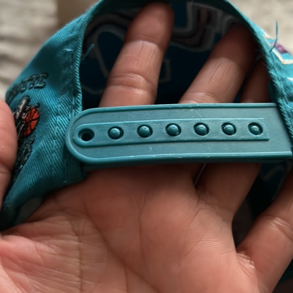 vintage graffiti hornets - Picture 6 of 13